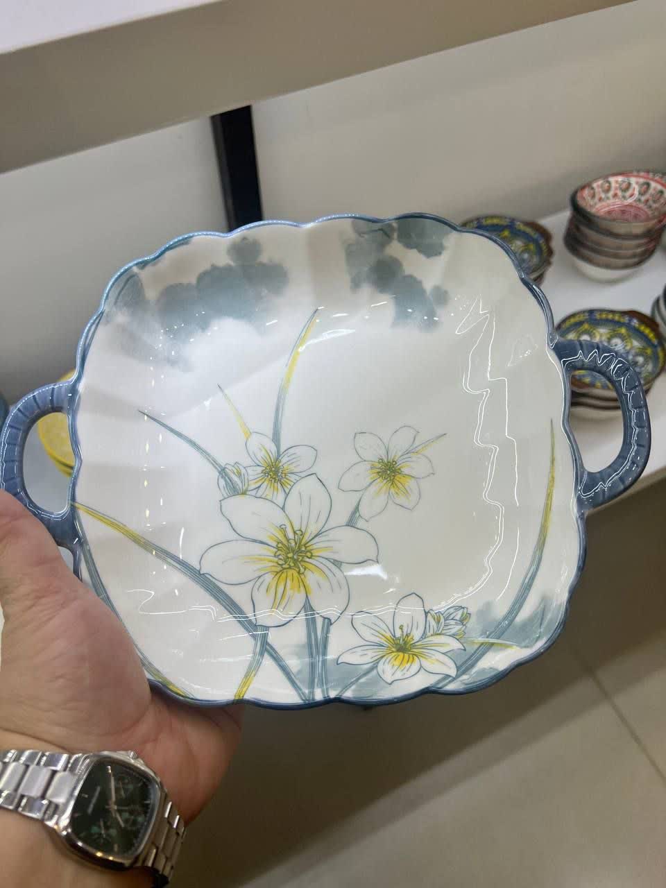 ✨نام کالا:   تابه دو دسته   ✨جنس چینی درجه یک    در دو طرح   ✨مناسب برای پذیرای   ✨ کار شیک و لوکس  ✨محصول با کیفیت وارداتی   💵قیمت:   ‌🆔کانال فروشگاه :   https://eitaa.com/dreamhouse59  آیدی جهت ثبت سفارش👇🏻 @dreamak